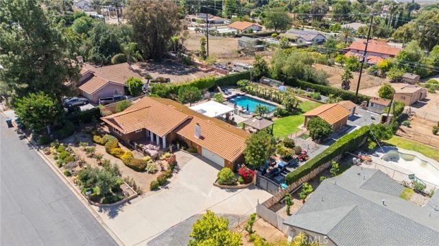 16520 Wagon Wheel Drive, Riverside, CA 92506
