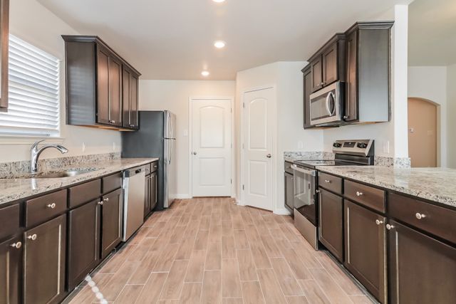 108 Magnolia Drive, Sanger, TX 76266