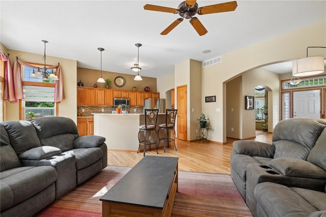 2595 Victoria Street, Marion, IA 52302