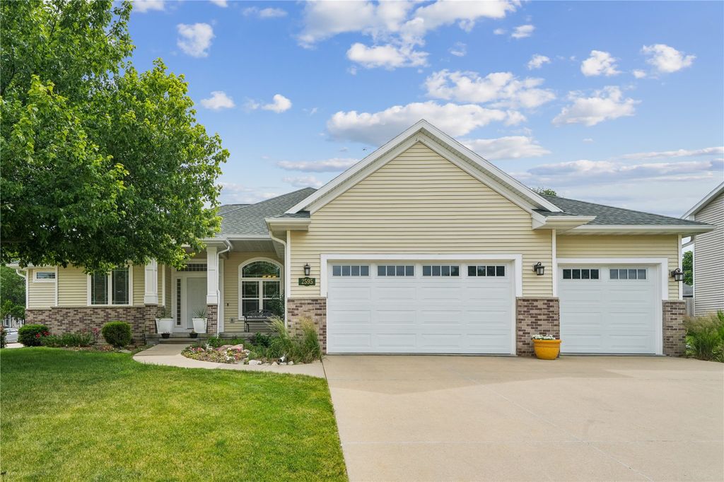 2595 Victoria Street, Marion, IA 52302