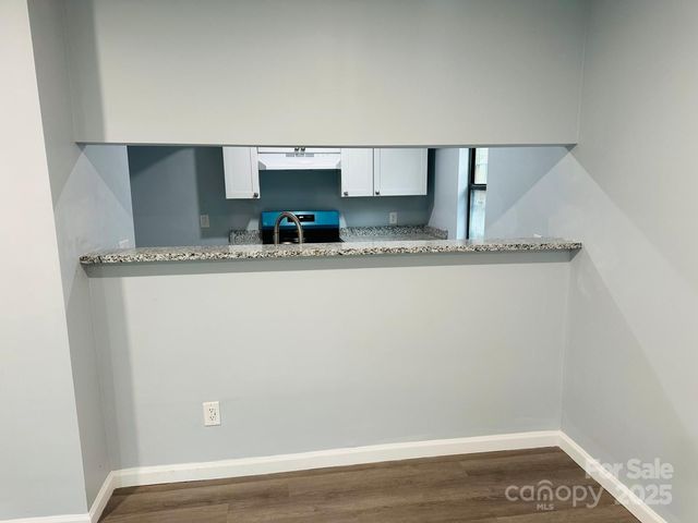 8029 Cedar Glen Drive, Charlotte, NC 28212