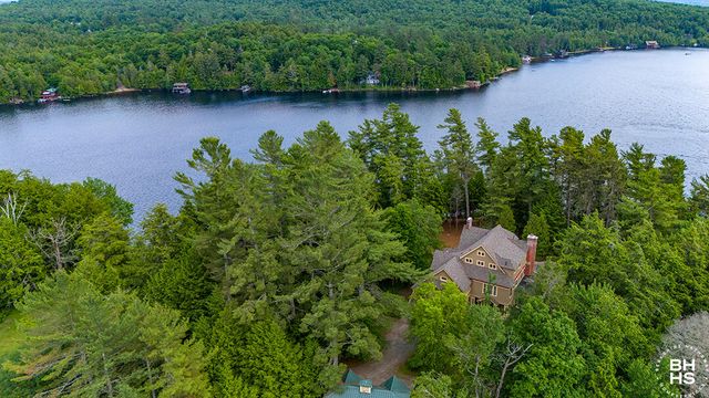 8 Pinehurst Road, Saranac Lake, NY 12983