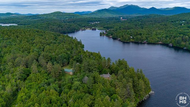 8 Pinehurst Road, Saranac Lake, NY 12983