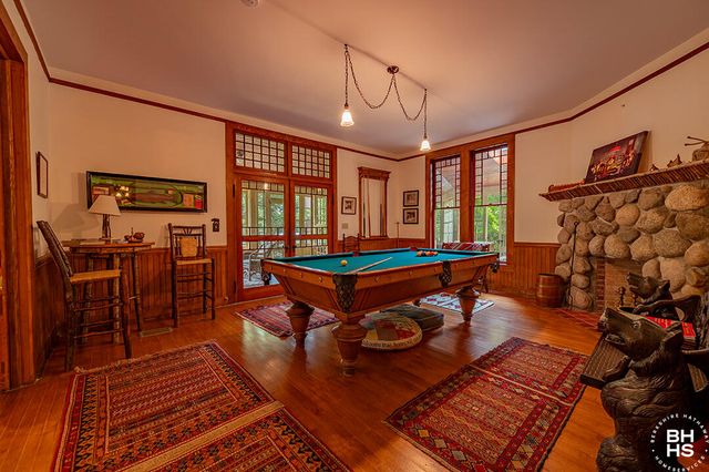 8 Pinehurst Road, Saranac Lake, NY 12983