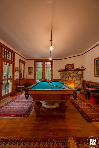 8 Pinehurst Road, Saranac Lake, NY 12983