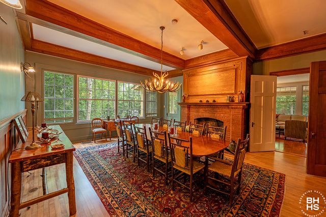 8 Pinehurst Road, Saranac Lake, NY 12983