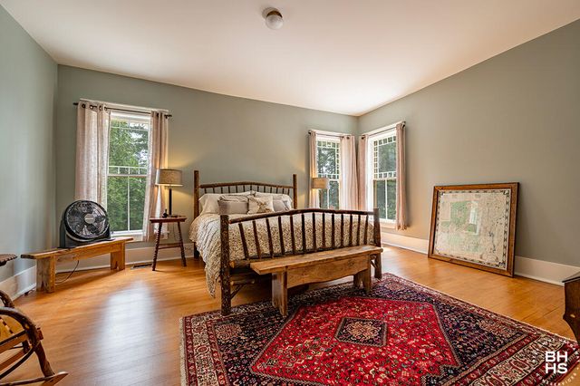 8 Pinehurst Road, Saranac Lake, NY 12983