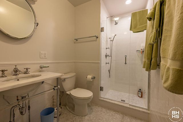 8 Pinehurst Road, Saranac Lake, NY 12983