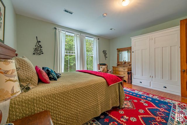 8 Pinehurst Road, Saranac Lake, NY 12983