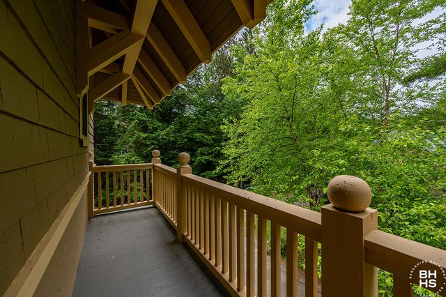 8 Pinehurst Road, Saranac Lake, NY 12983