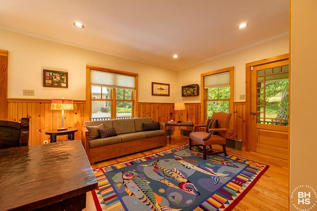 8 Pinehurst Road, Saranac Lake, NY 12983