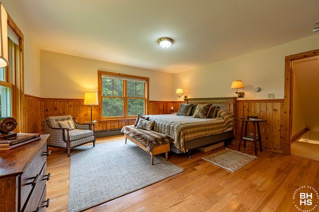 8 Pinehurst Road, Saranac Lake, NY 12983