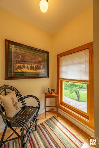 8 Pinehurst Road, Saranac Lake, NY 12983