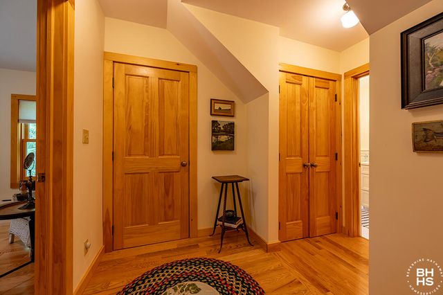 8 Pinehurst Road, Saranac Lake, NY 12983