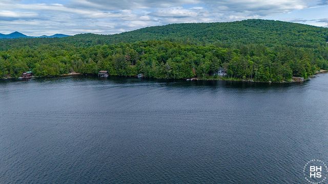 8 Pinehurst Road, Saranac Lake, NY 12983