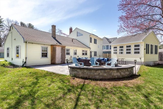 39 Birchcroft Rd, Canton, MA 02021