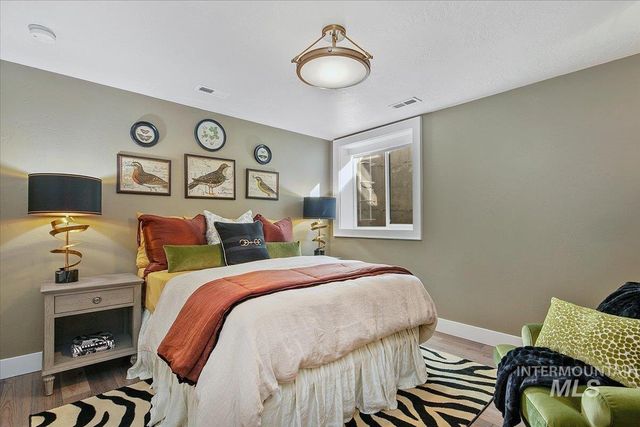 1544 S Trent Point Way, Boise, ID 83712