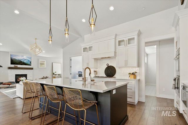 1544 S Trent Point Way, Boise, ID 83712