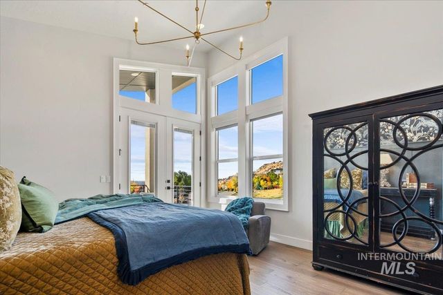 1544 S Trent Point Way, Boise, ID 83712