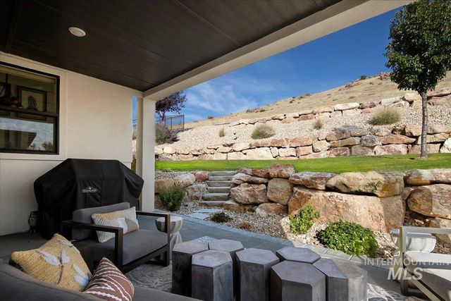 1544 S Trent Point Way, Boise, ID 83712