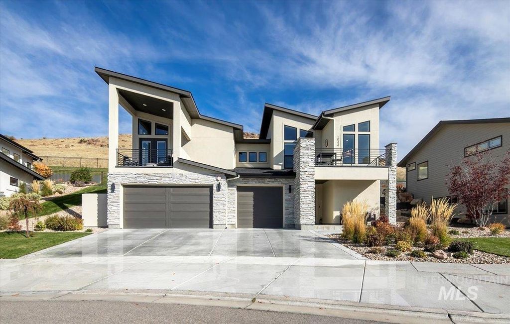 1544 S Trent Point Way, Boise, ID 83712