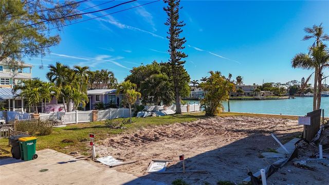 331 BOCA CIEGA DRIVE, Madeira Beach, FL 33708