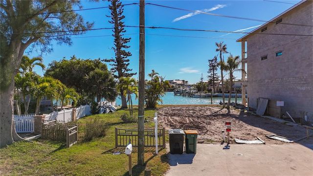 331 BOCA CIEGA DRIVE, Madeira Beach, FL 33708