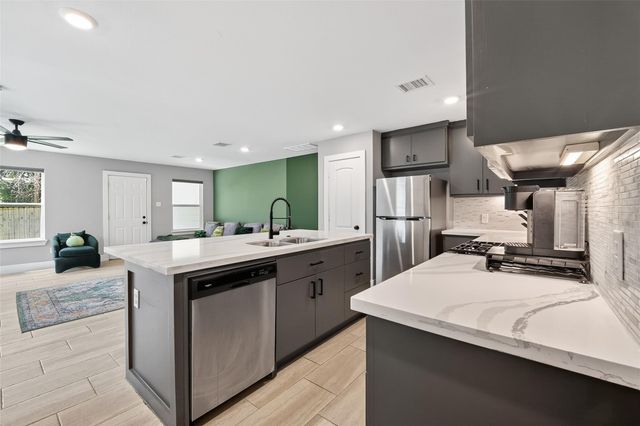436 Owens Street, Houston, TX 77029
