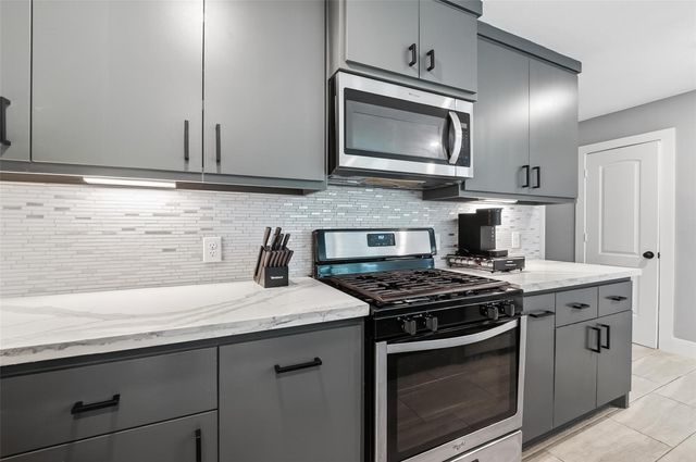 436 Owens Street, Houston, TX 77029