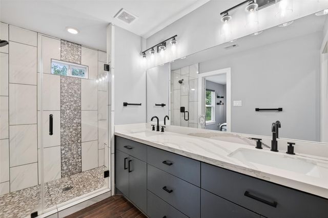 436 Owens Street, Houston, TX 77029