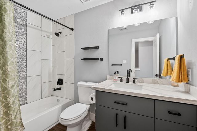 436 Owens Street, Houston, TX 77029
