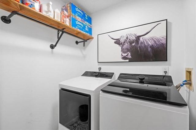 6017 W 158th Street, Overland Park, KS 66223