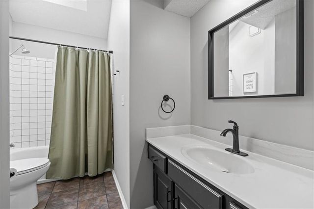 6017 W 158th Street, Overland Park, KS 66223