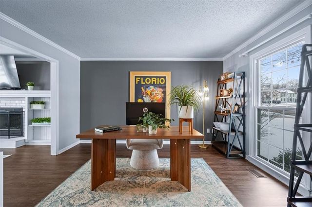 6017 W 158th Street, Overland Park, KS 66223