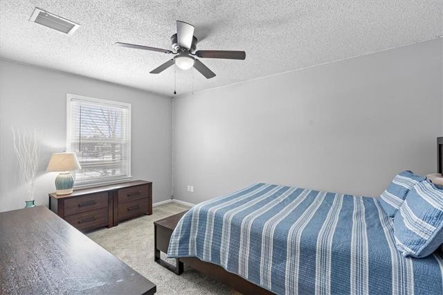 6017 W 158th Street, Overland Park, KS 66223