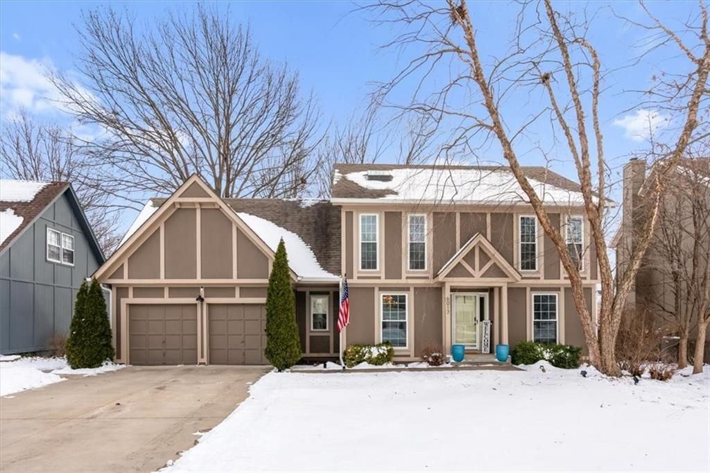 6017 W 158th Street, Overland Park, KS 66223