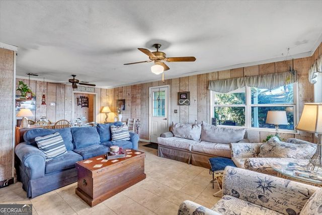 523 Hickory Bluff Drive, Waverly, GA 31565