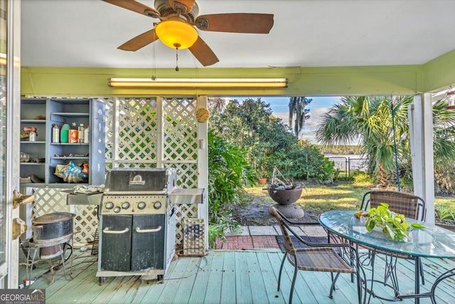 523 Hickory Bluff Drive, Waverly, GA 31565