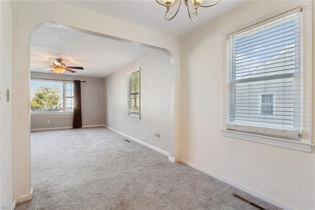 128 Cambridge PL, Hampton, VA 23669