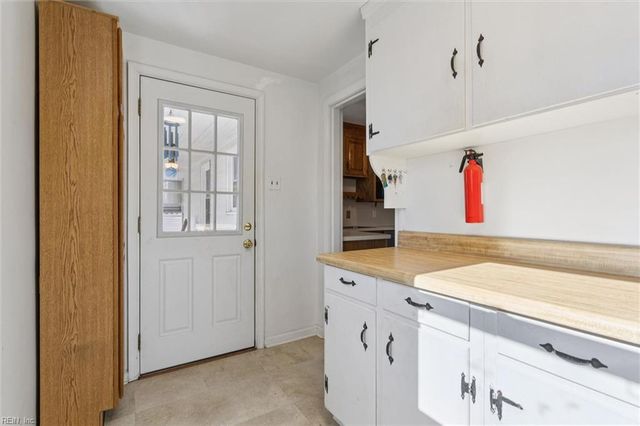 128 Cambridge PL, Hampton, VA 23669