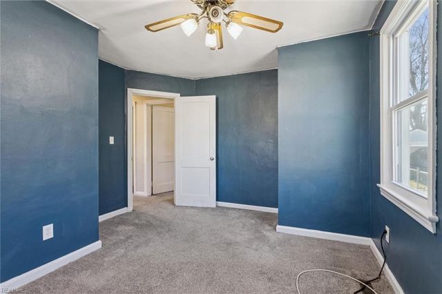 128 Cambridge PL, Hampton, VA 23669