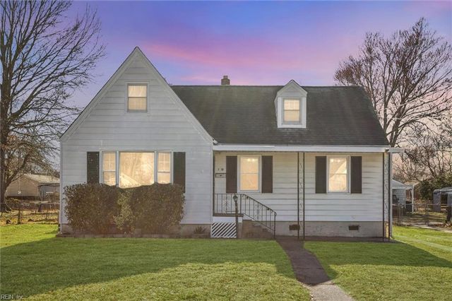 128 Cambridge PL, Hampton, VA 23669