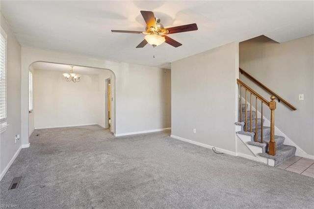 128 Cambridge PL, Hampton, VA 23669