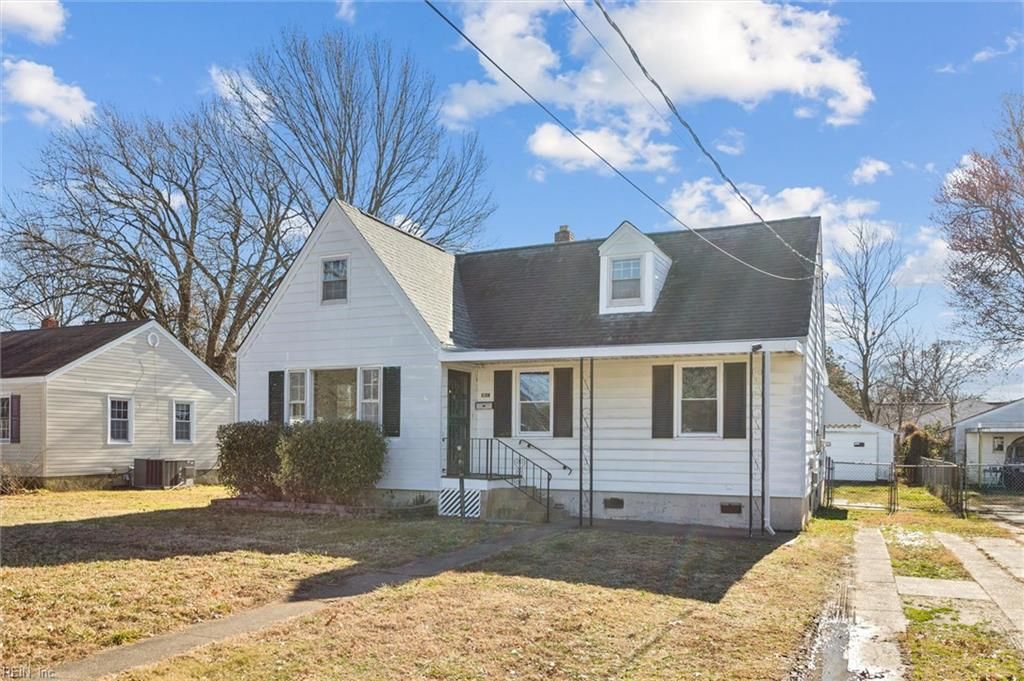 128 Cambridge PL, Hampton, VA 23669