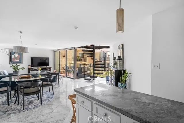 531 Esplanade 302, Redondo Beach, CA 90277