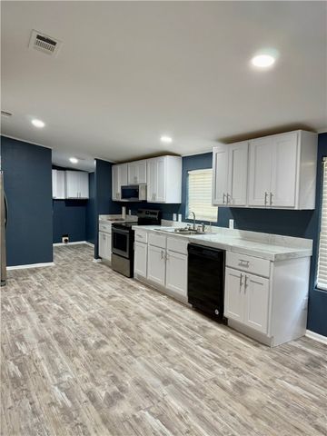 614 Old CCC Road, Brunswick, GA 31523