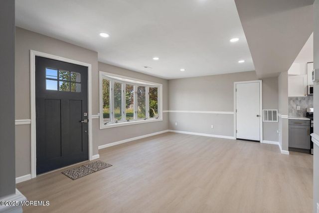 7 W Sail Drive, Little Egg Harbor, NJ 08087