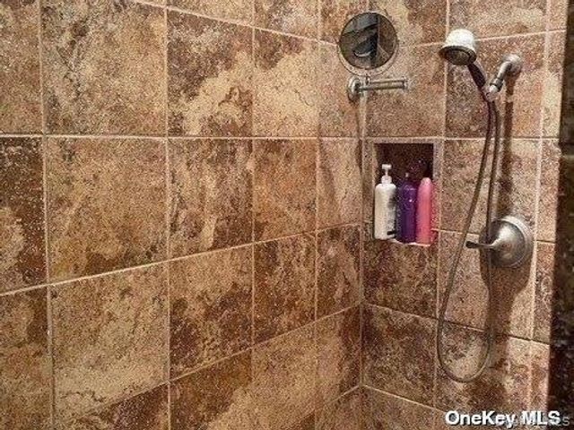 721 Meadow Road, Smithtown, NY 11787