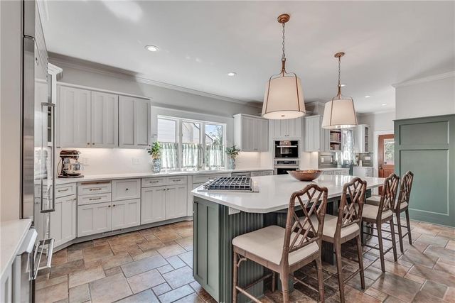 1289 Oxford Road NE, Atlanta, GA 30306