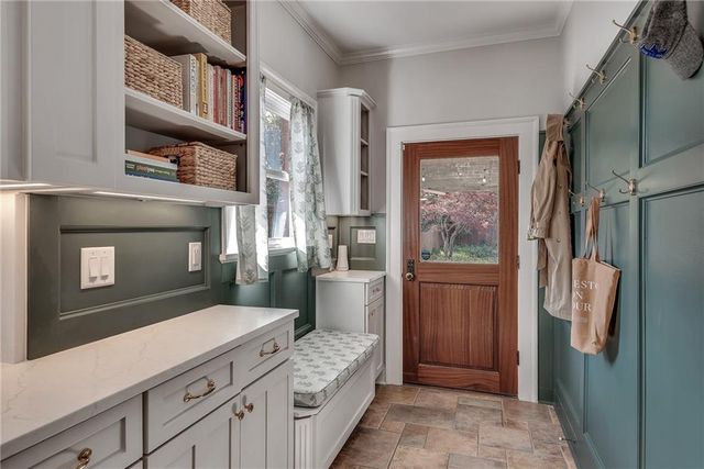 1289 Oxford Road NE, Atlanta, GA 30306